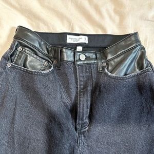 Mixed Denim 90's Relaxed Jean